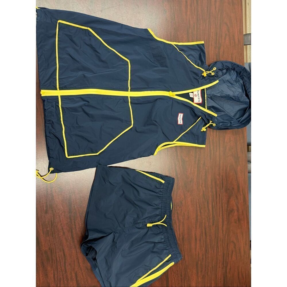 Hunter X Target Windbreaker Athletic Navy Vest and Shorts Size X-Small